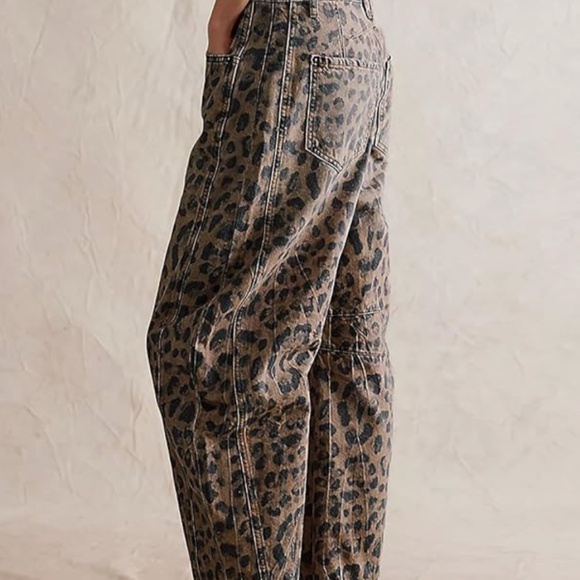 Women’s Happy Trails Printed Mid Rise Barrel Jeans various READ REVIEW - Picture 3 of 15